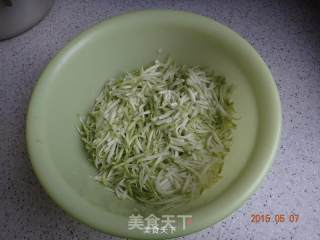 超鲜且无比简单茭瓜水饺的做法步骤：3