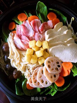 韩日蔬菜海鲜营养锅的做法步骤：3