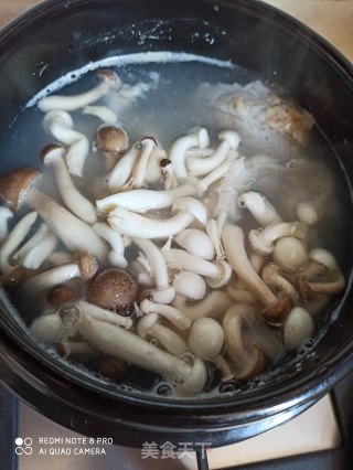 龙鱼味噌汤的做法步骤：3