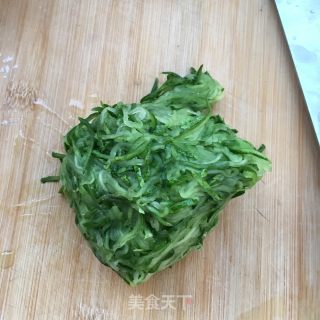 黄瓜扇贝水饺的做法步骤：6
