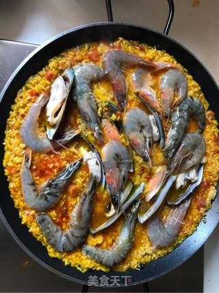 平民不平凡西班牙海鲜饭的做法步骤：6