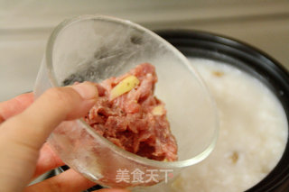 干贝栗子瘦肉粥佐香酥干贝丝的做法步骤：19