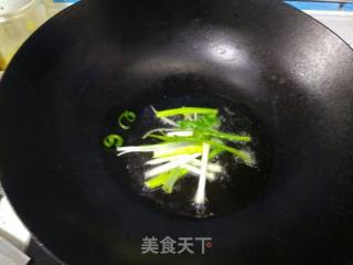 干贝芹菜杏鲍菇的做法步骤：4