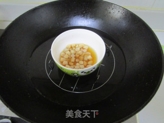 莴笋干贝贡丸汤的做法步骤：2