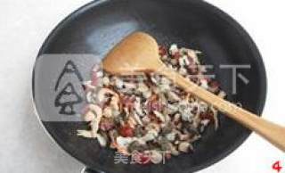 【葱油海鲜饭】--- 让一碗粒粒可口的好米饭承载出一份浓浓的闽南味的做法步骤：4