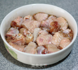 跟清新沾边的肉肉饭---荷叶鸡饭的做法步骤：4