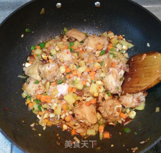 跟清新沾边的肉肉饭---荷叶鸡饭的做法步骤：11