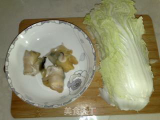 海螺炒白菜的做法步骤：1
