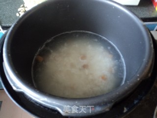 润燥消水调中下气的---【毛豆干贝粥】的做法步骤：3