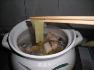 准妈妈营养美味靓汤——花菇山药煲鸡汤的做法步骤：13
