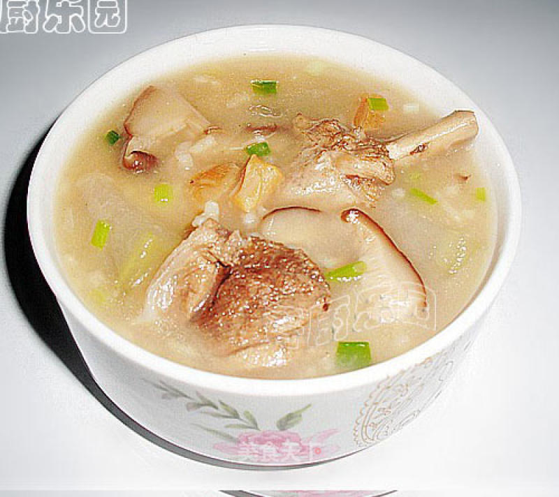 夏季养生调理香粥——荷香冬瓜煲鸭粥的做法