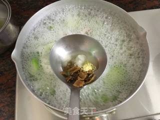海鲜角瓜汤的做法步骤：9
