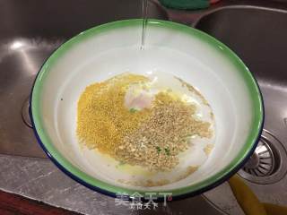 小米海参粥的做法步骤：5