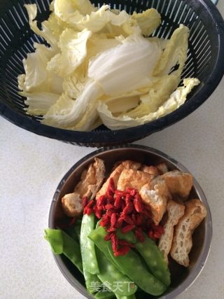 大白菜豆腐炖大骨的做法步骤：4