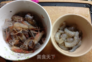 砂锅海鲜粥的做法步骤：2