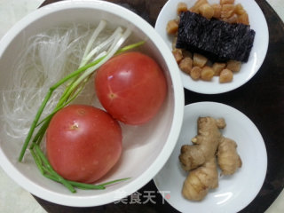 美味营养丰富的番茄干贝紫菜鸡蛋汤的做法步骤：2
