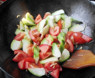 番茄丝瓜汤--生津清暑热的做法步骤：7