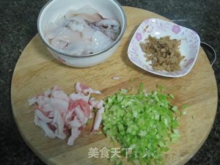 鲜鱿砂锅粥的做法步骤：5