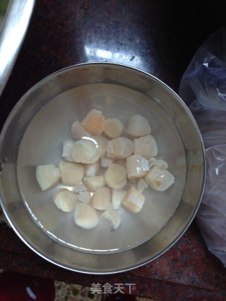 解暑汤---干贝肉碎冬瓜汤的做法步骤：1