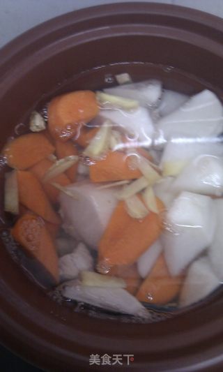 萝卜干贝小排汤的做法步骤：5