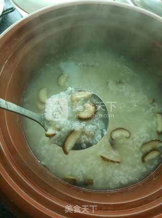 香菇干贝粥的做法步骤：5