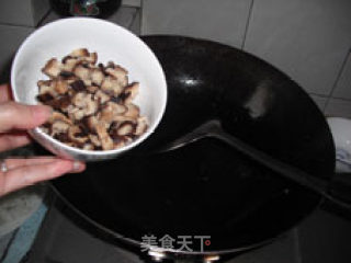 营养养生粥——豆腐粒香菇干鱿鱼粥的做法步骤：9