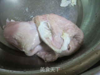 墨鱼猪肚排骨汤（附快速清洗猪肚方法）的做法步骤：2