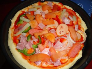 至尊培根大虾披萨的做法步骤：5