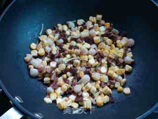 蟹柳瑶柱香菇玉米羹的做法步骤：6