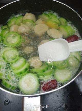 海鲜丝瓜汤的做法步骤：5
