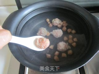 蘑菇番茄肉丸汤的做法步骤：6