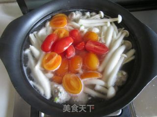 蘑菇番茄肉丸汤的做法步骤：9