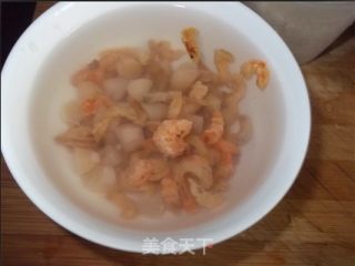 瑶柱虾米猪骨粥的做法步骤：2