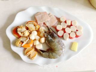 【私房海鲜砂锅粥】---一品美粥满满都是爱的做法步骤：2
