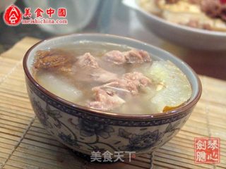 【简单煮意，美味生活】老黄瓜猪骨汤的做法步骤：4