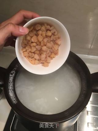 海鲜砂锅粥的做法步骤：4