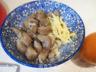 鲜香弹牙的海参菠菜汤的做法步骤：1