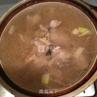 排骨海鲜粥的做法步骤：8