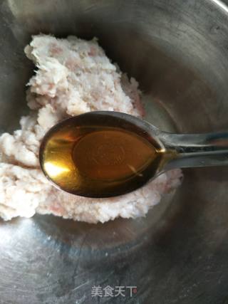 冬瓜虾丸海带汤的做法步骤：1