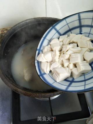 鱼鳍豆腐汤的做法步骤：8