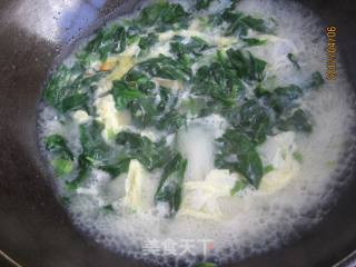菠菜海虹蛋花汤的做法步骤：10