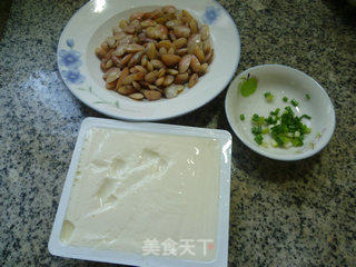 海瓜子豆腐汤的做法步骤：1