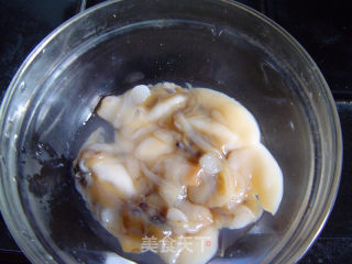 海蚌蒸蛋的做法步骤：2