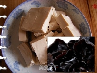 河蚌豆腐汤的做法步骤：2