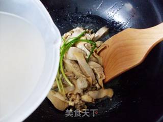 笋尖河蚌煲豆腐的做法步骤：6