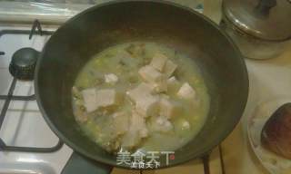 河蚌炖豆腐的做法步骤：7