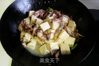 比管鱼炖冻豆腐的做法步骤：6