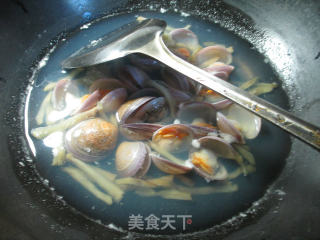 榨菜圆蛤汤的做法步骤：7