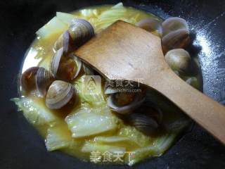 咖喱圆蛤煮白菜的做法步骤：7
