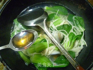 青菜圆蛤拉面的做法步骤：11